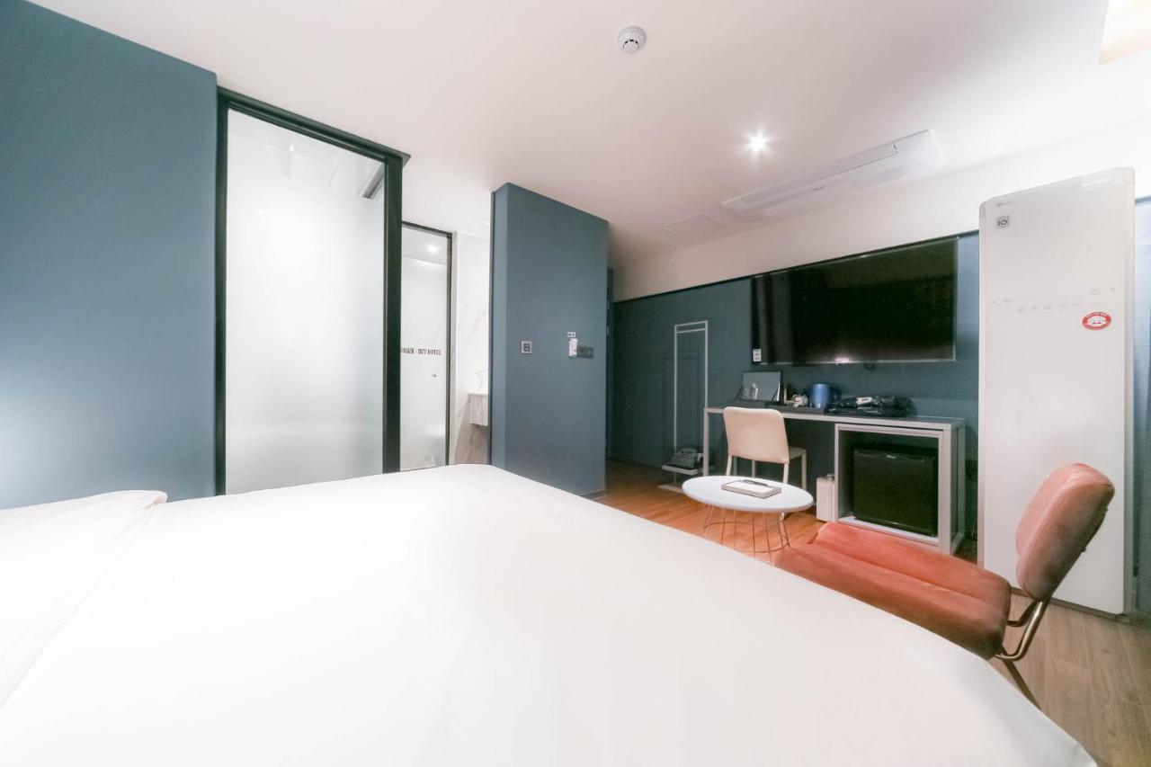 Pohang Brown Dot Hotel Buitenkant foto