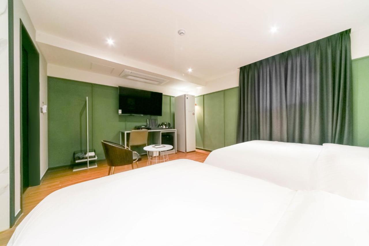 Pohang Brown Dot Hotel Buitenkant foto